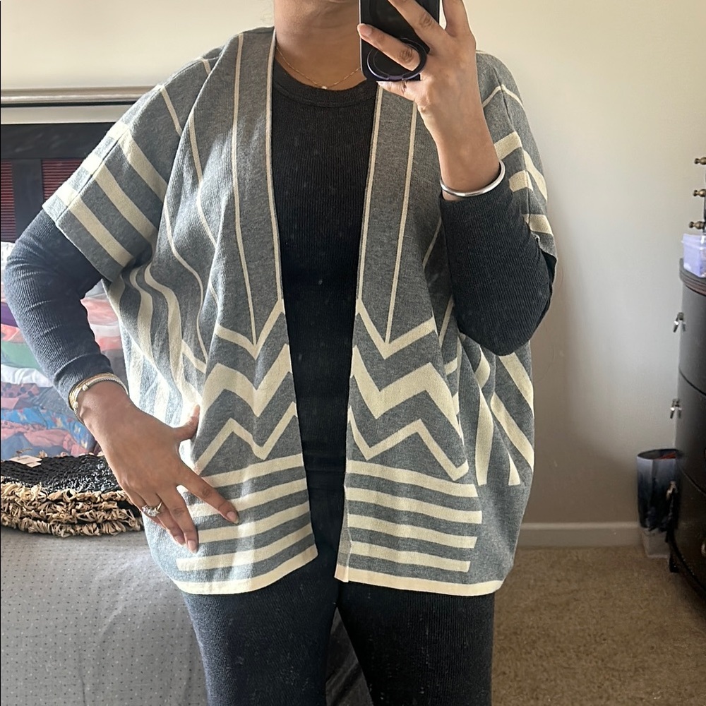 Anthropologie gray/cream cardigan